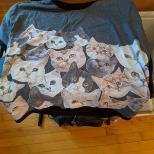 Random cat shirt